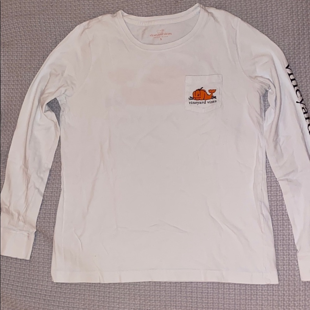 • Long sleeve •